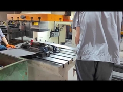 Come si chiama la macchina da pugno?