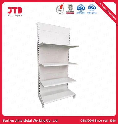 Le macchine utensili bianche visualizzano lo scaffale S50 che accantona la scaffalatura commerciale resistente