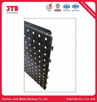 La scaffalatura del supermercato del metallo ha perforato indietro lo spessore del pannello 0.6mm